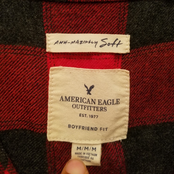 (SOLD) ae plaid top - Picture 2 of 3